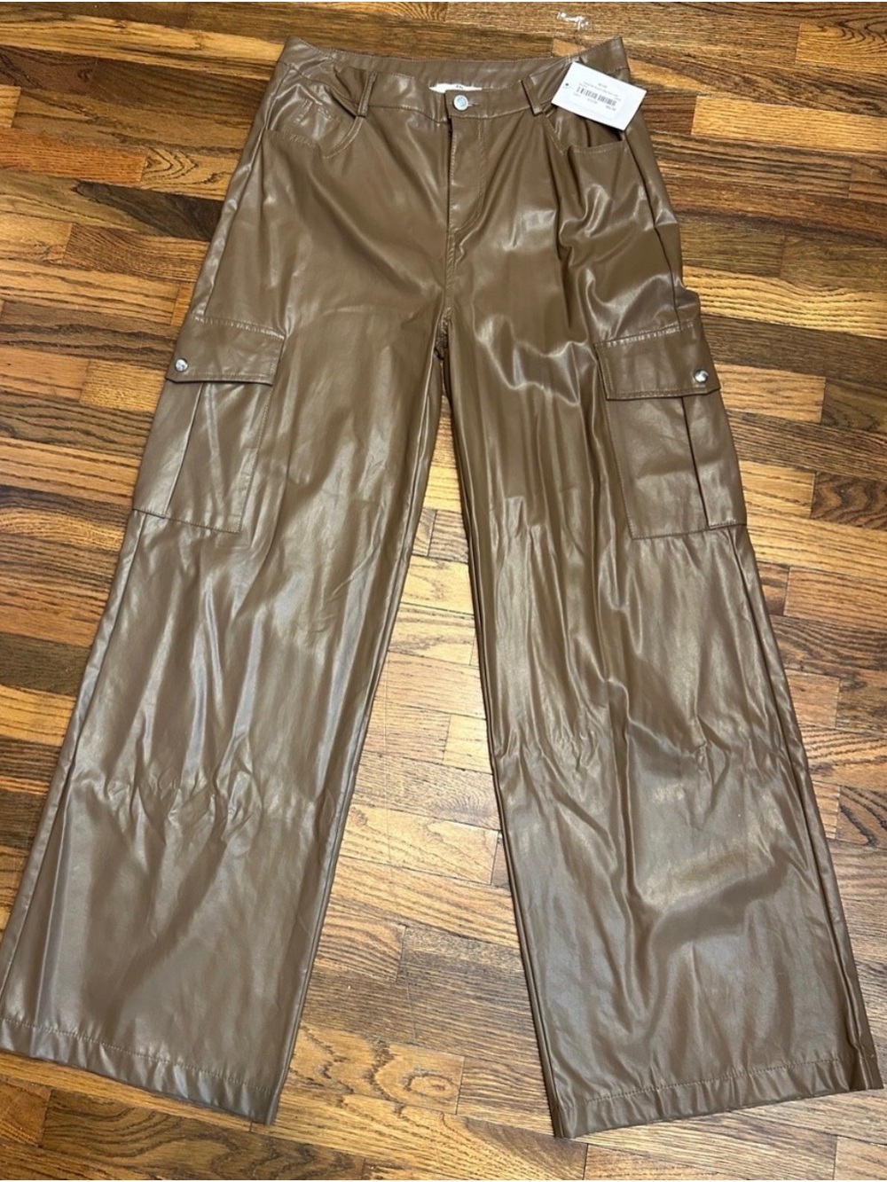Enro Wide-Leg Women’s Cargo Pants in Brown Faux Leather